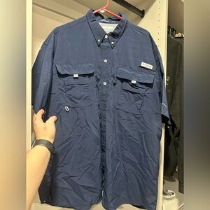 Columbia Men's Dark Blue Casual Shirt